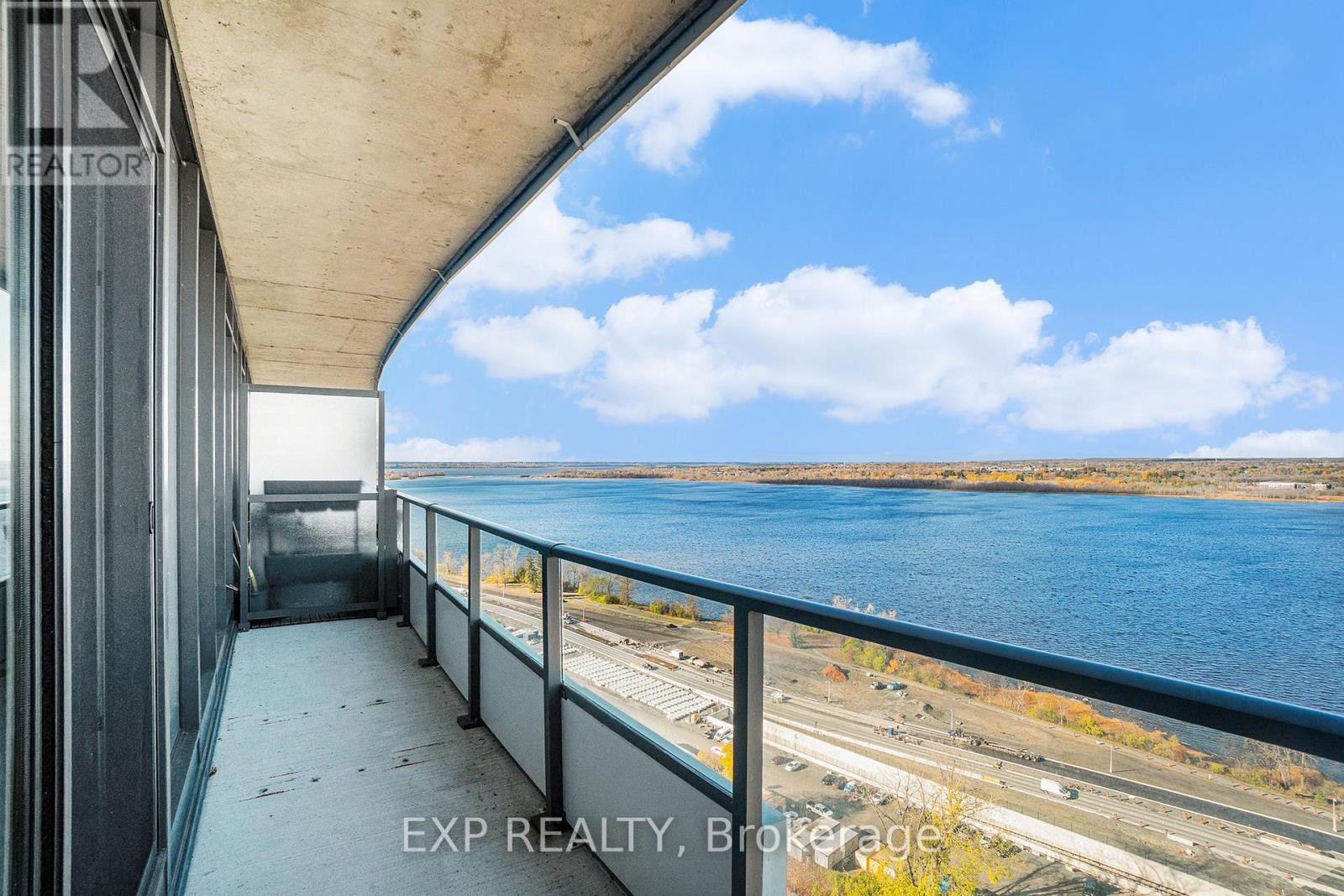 












2403 - 485 RICHMOND ROAD

,
Ottawa,




Ontario
K2A3W9

