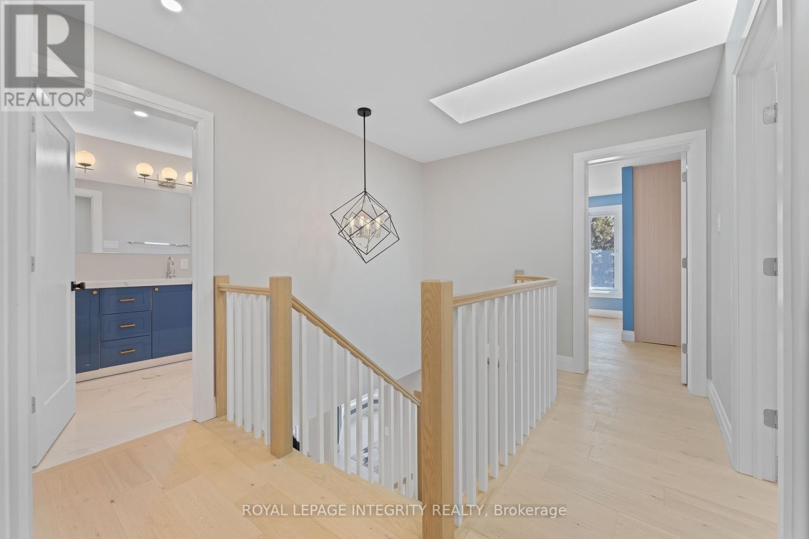 












3440 WOODROFFE AVENUE

,
Ottawa,




Ontario
K2J3Z8

