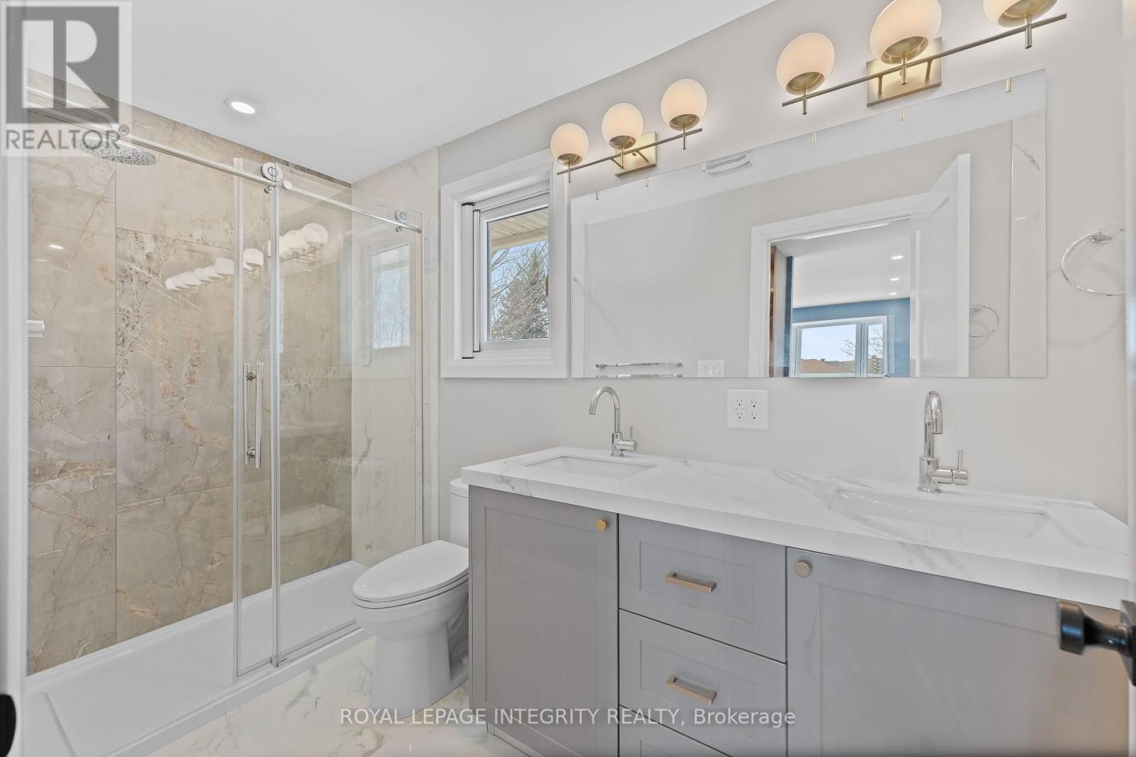 












3440 WOODROFFE AVENUE

,
Ottawa,




Ontario
K2J3Z8

