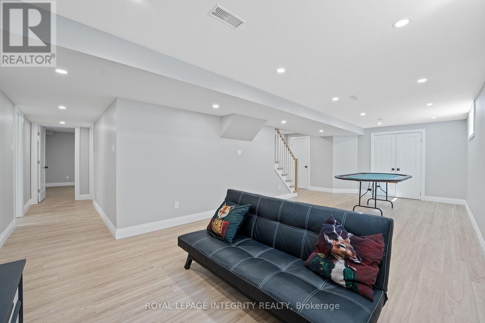 












3440 WOODROFFE AVENUE

,
Ottawa,




Ontario
K2J3Z8

