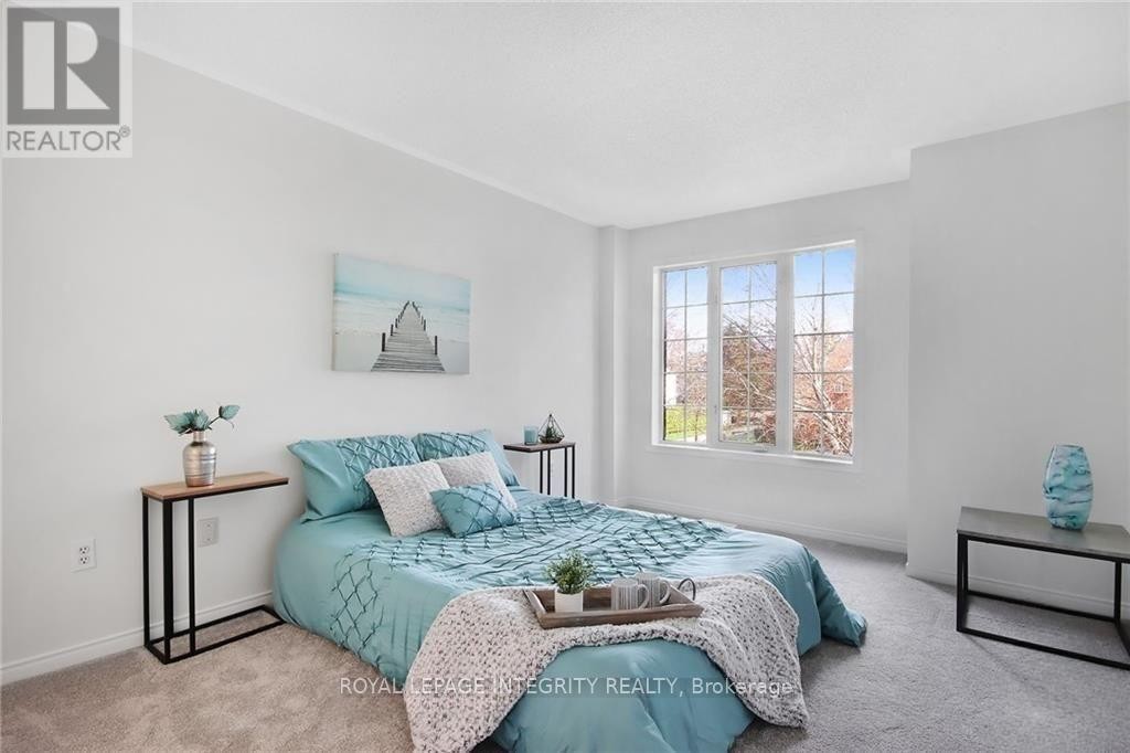 












77 DAVENTRY CRESCENT

,
Ottawa,




Ontario
K2J4M8

