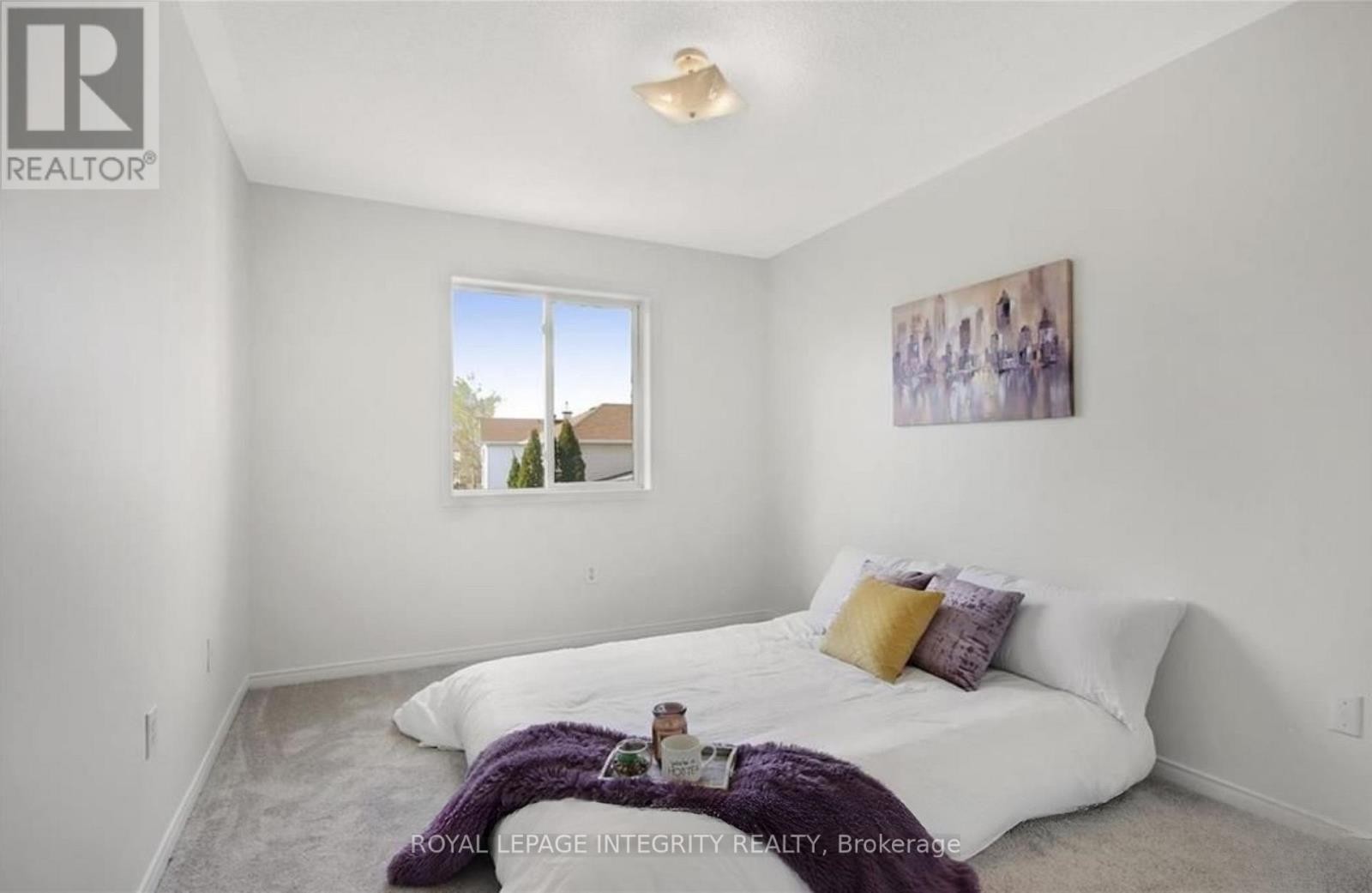 












77 DAVENTRY CRESCENT

,
Ottawa,




Ontario
K2J4M8

