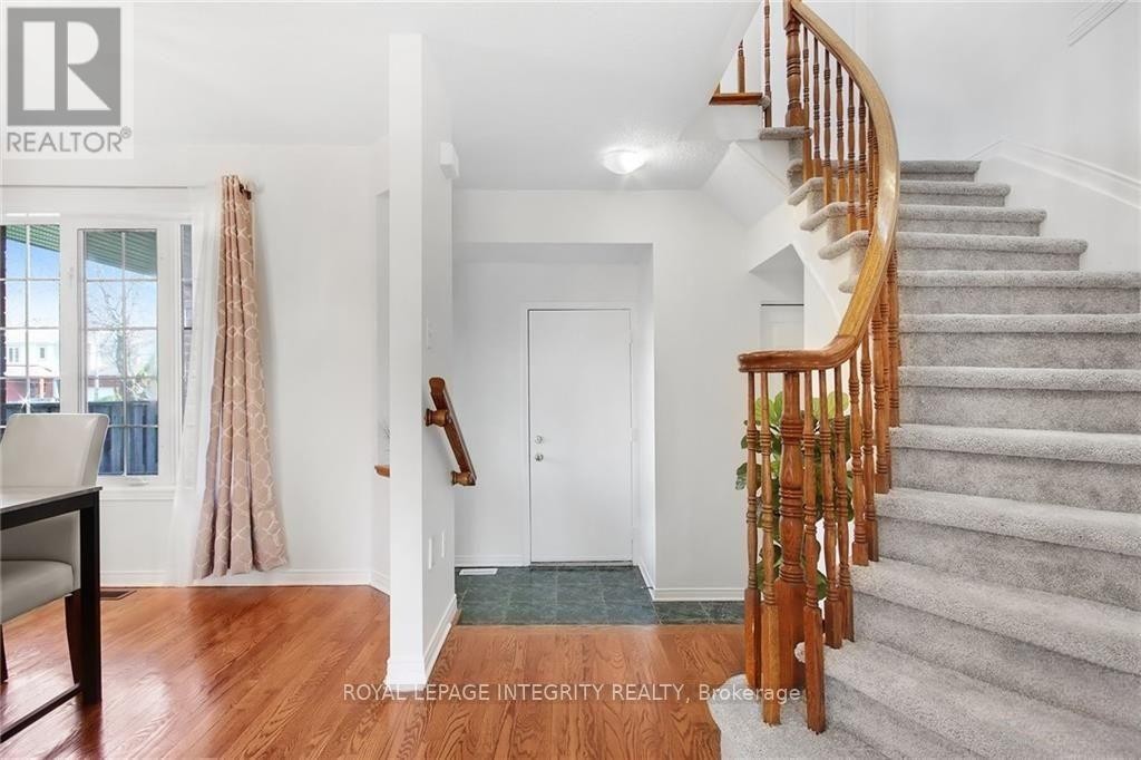 












77 DAVENTRY CRESCENT

,
Ottawa,




Ontario
K2J4M8

