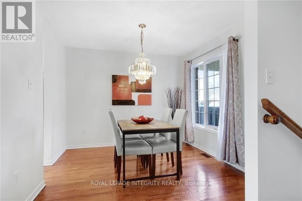 












77 DAVENTRY CRESCENT

,
Ottawa,




Ontario
K2J4M8

