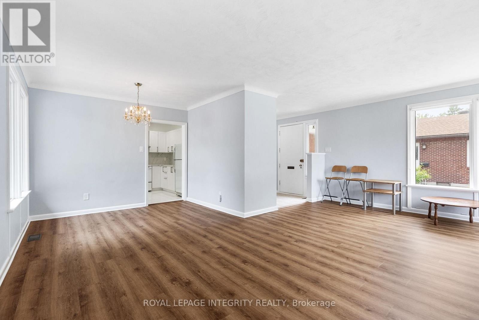 












2158 BEL-AIR DRIVE

,
Ottawa,




Ontario
K2C0X3

