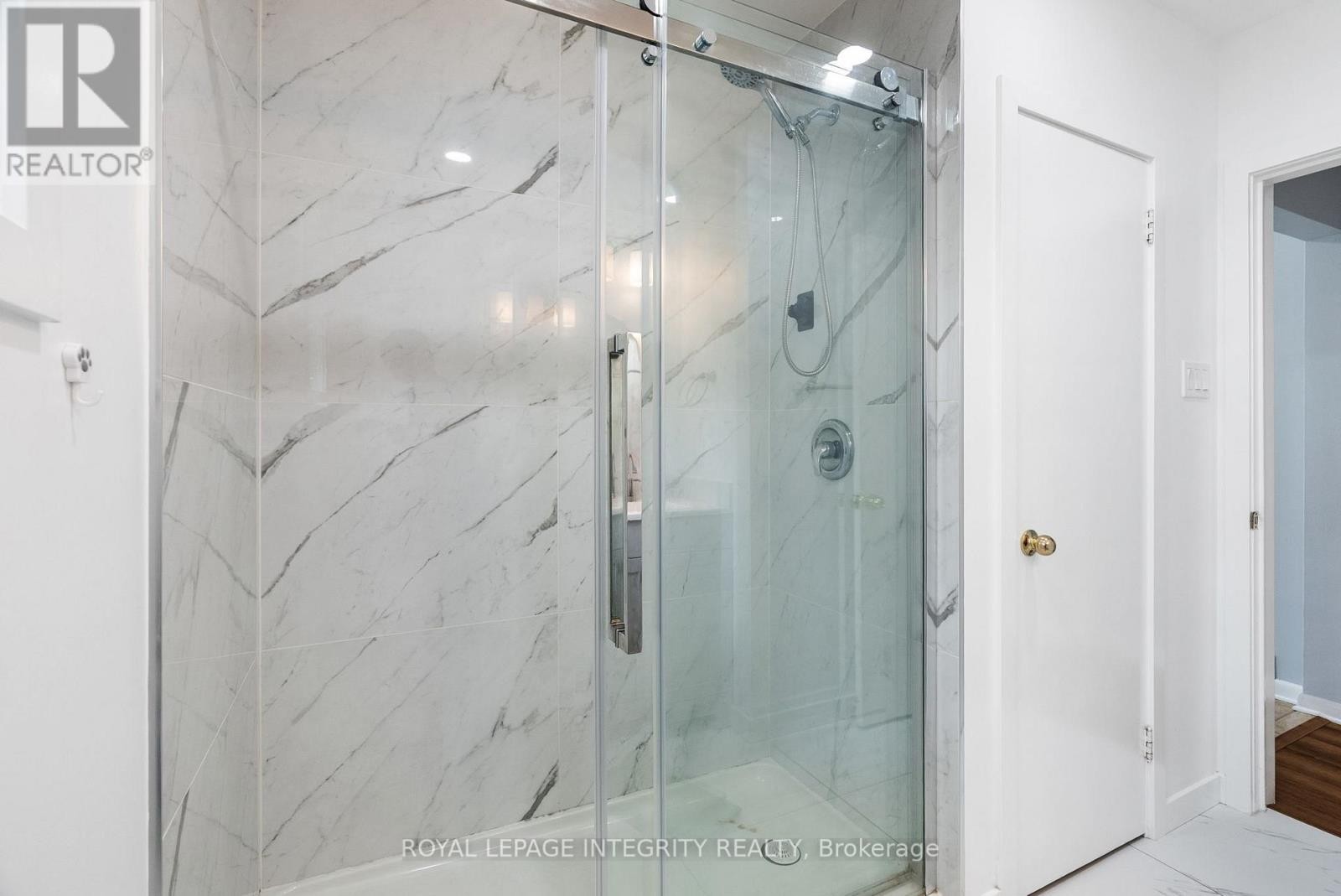 












2158 BEL-AIR DRIVE

,
Ottawa,




Ontario
K2C0X3

