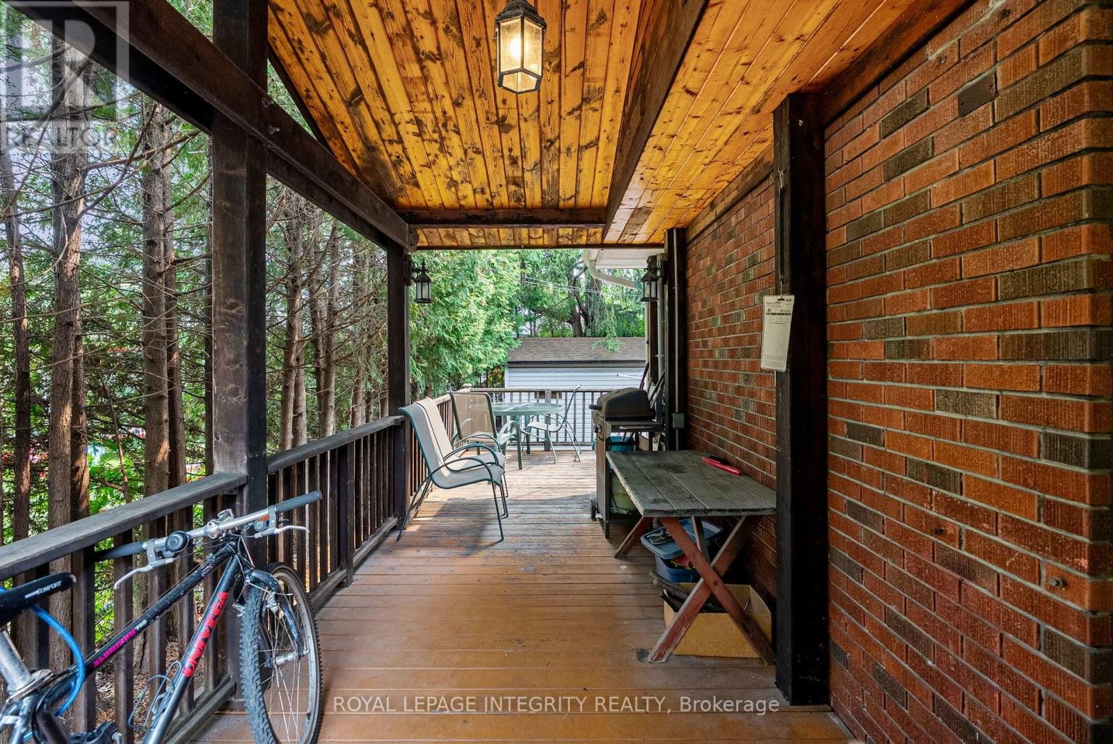 












2158 BEL-AIR DRIVE

,
Ottawa,




Ontario
K2C0X3

