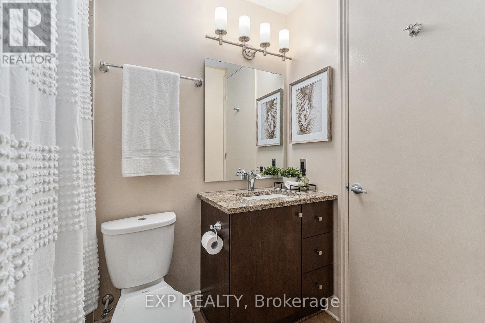 












403 - 327 BREEZEHILL AVENUE S

,
Ottawa,




Ontario
K1Y1R6

