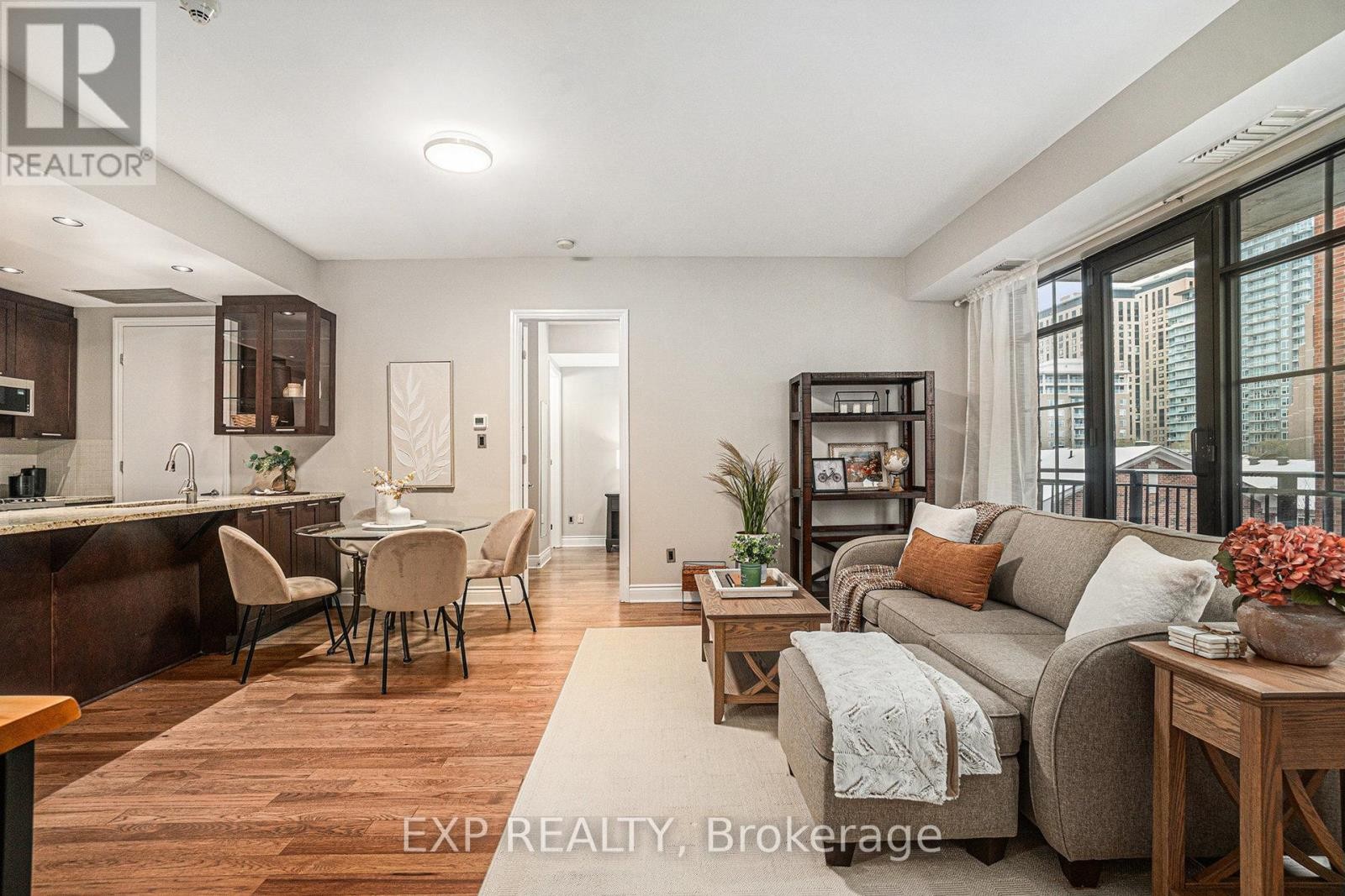 












403 - 327 BREEZEHILL AVENUE S

,
Ottawa,




Ontario
K1Y1R6

