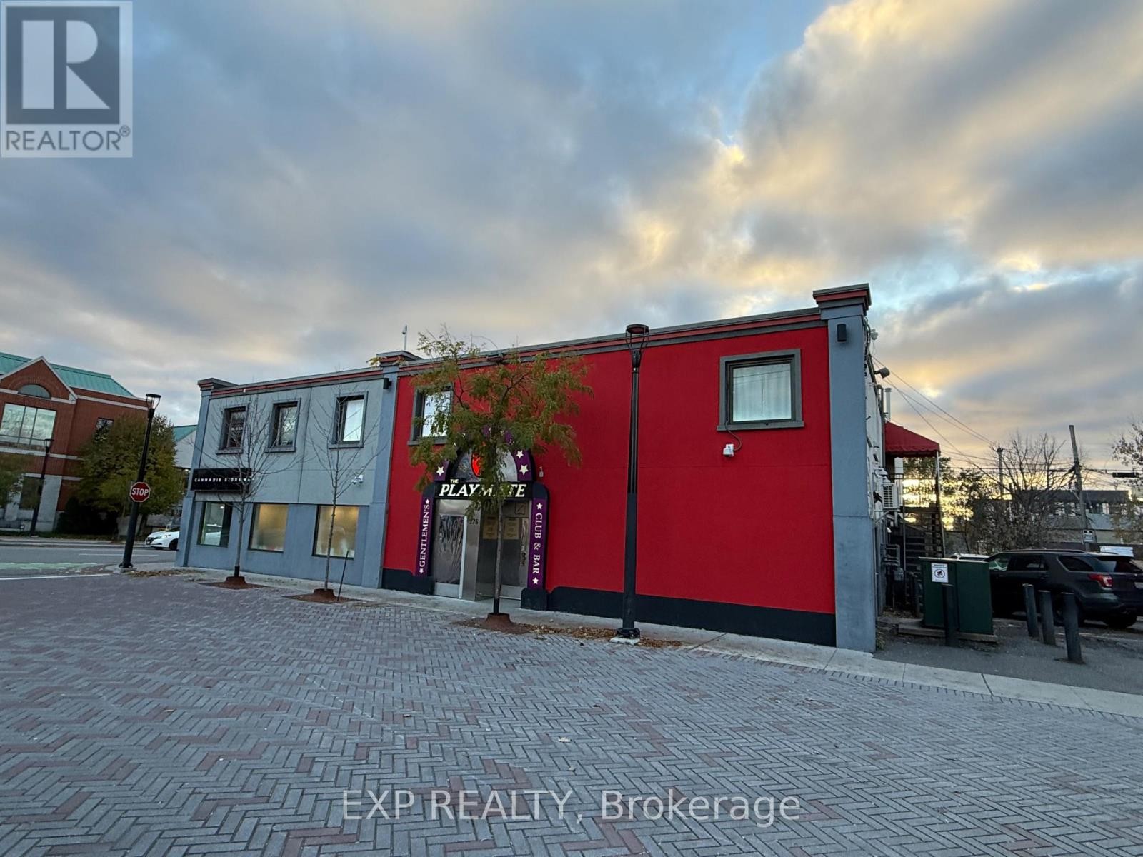 












171-179 MONTREAL ROAD

,
Ottawa,




Ontario
K1L6E4

