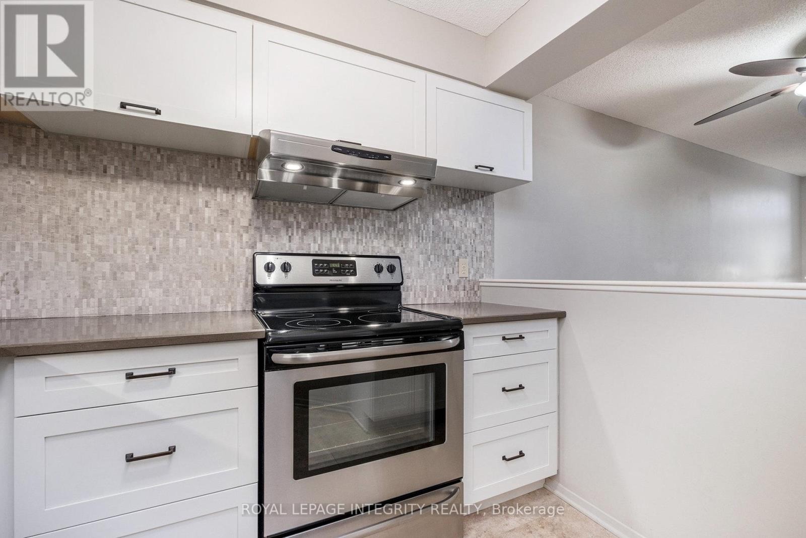 












210 - 1025 GRENON AVENUE

,
Ottawa,




Ontario
K2B8S5

