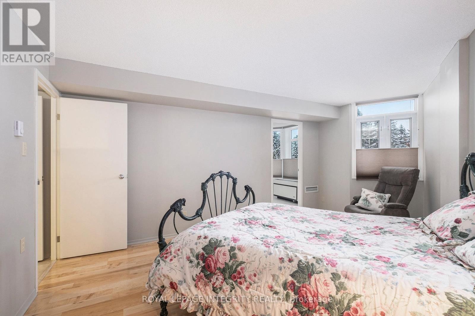 












210 - 1025 GRENON AVENUE

,
Ottawa,




Ontario
K2B8S5

