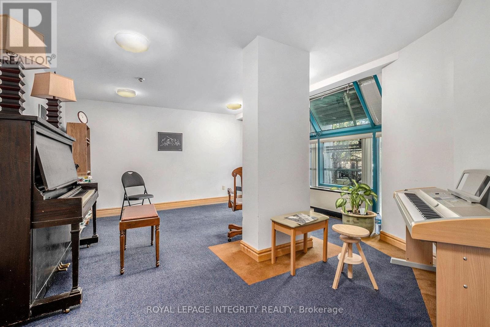 












210 - 1025 GRENON AVENUE

,
Ottawa,




Ontario
K2B8S5

