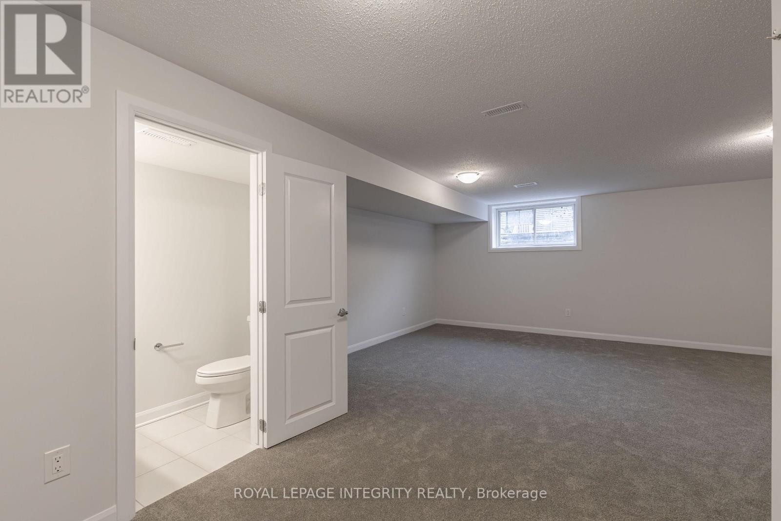 












66 OSLER STREET

,
Ottawa,




Ontario
K2W0M1

