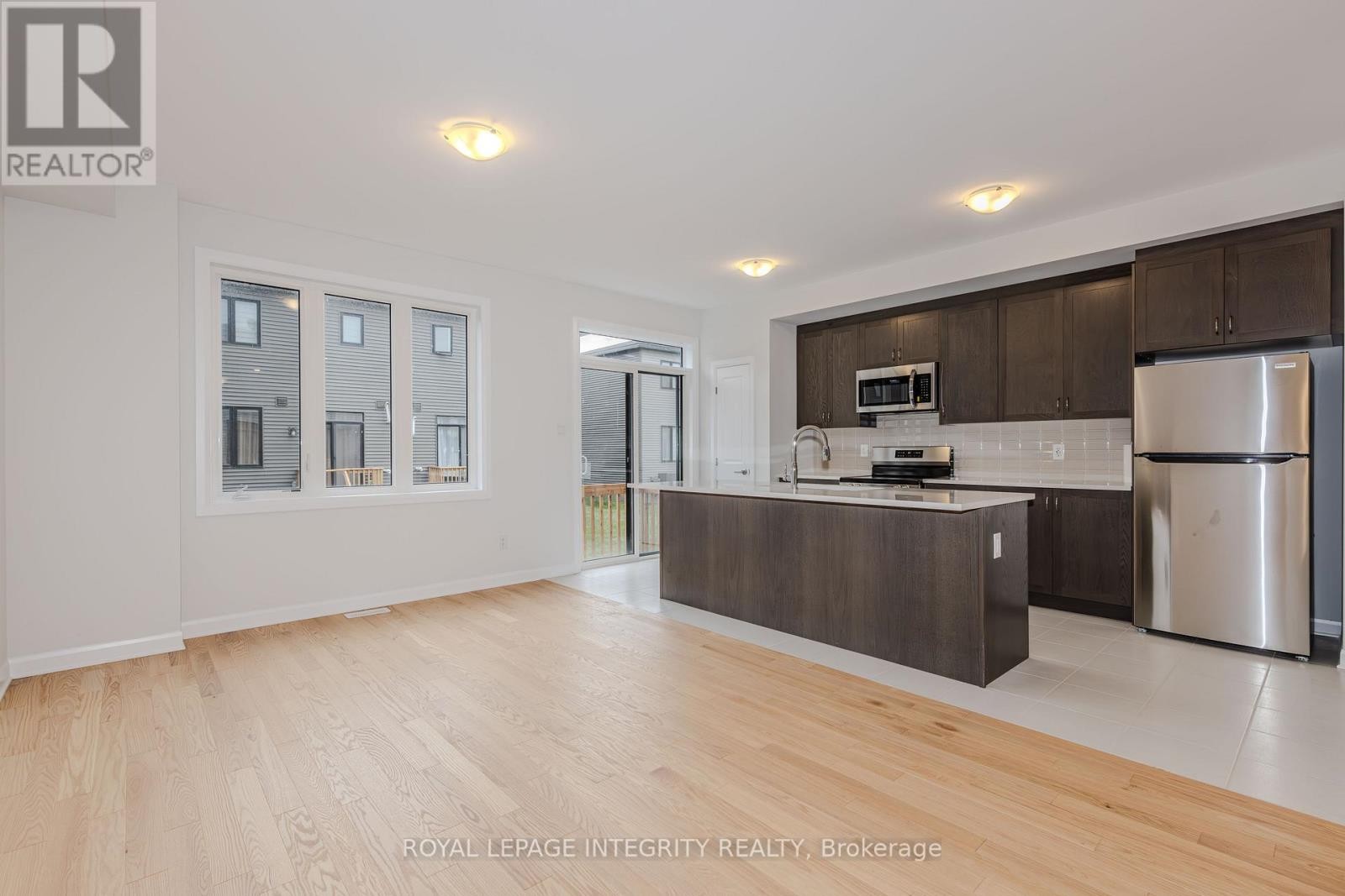 












66 OSLER STREET

,
Ottawa,




Ontario
K2W0M1

