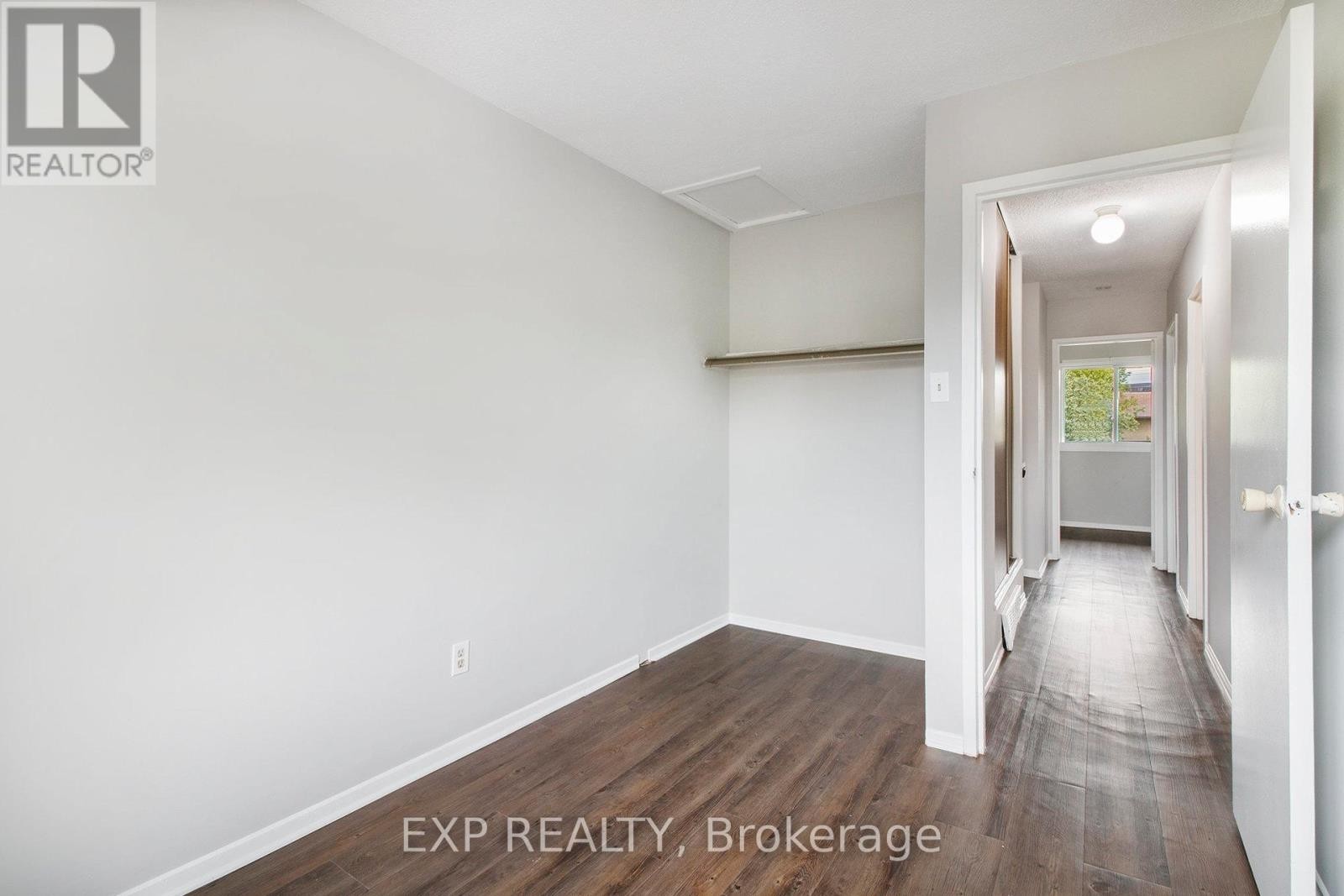 












1687 MEADOWBROOK ROAD

,
Ottawa,




Ontario
K1B4W6

