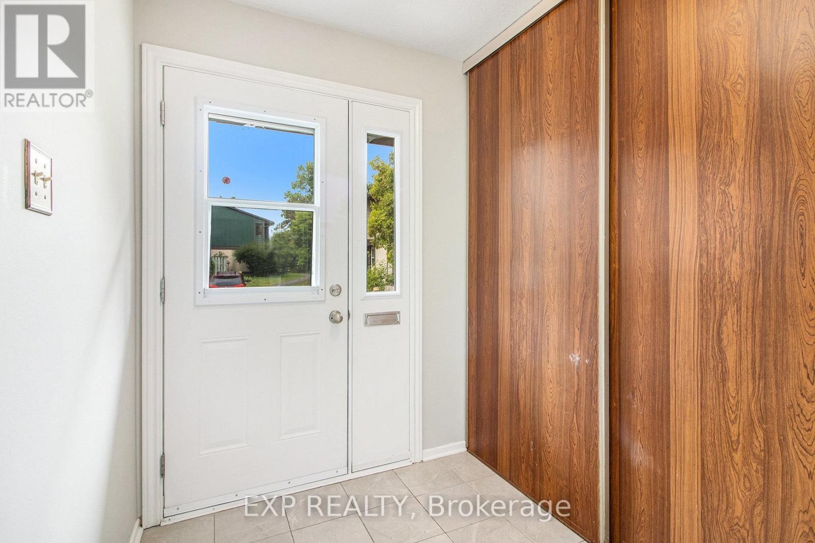 












1687 MEADOWBROOK ROAD

,
Ottawa,




Ontario
K1B4W6

