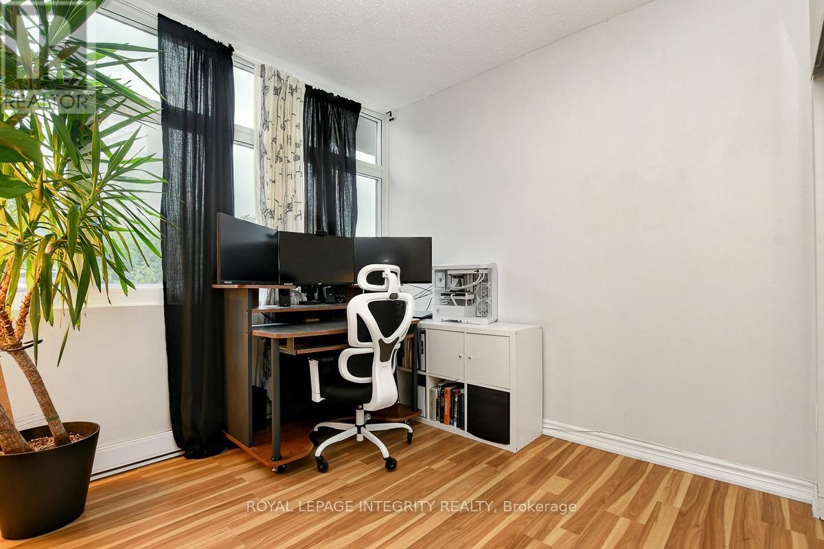 












107 - 2019 BANK STREET S

,
Ottawa,




Ontario
K1V0N1

