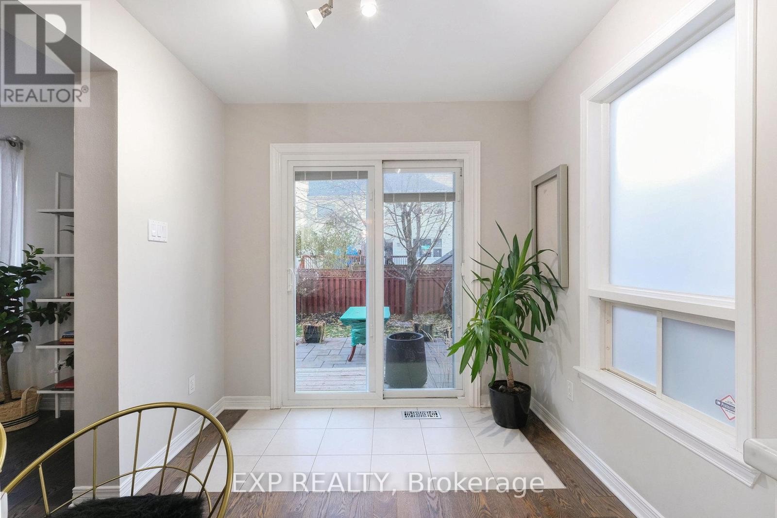 












34 AVONMORE CRESCENT

,
Ottawa,




Ontario
K2G6J7

