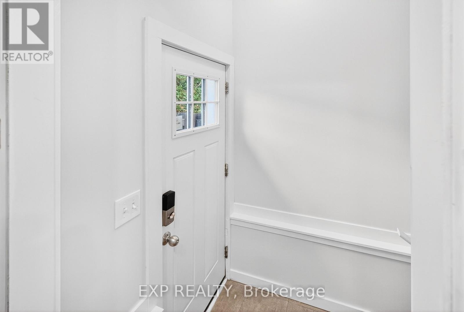 












1103 FRANCES STREET

,
Ottawa,




Ontario
K1K3L6

