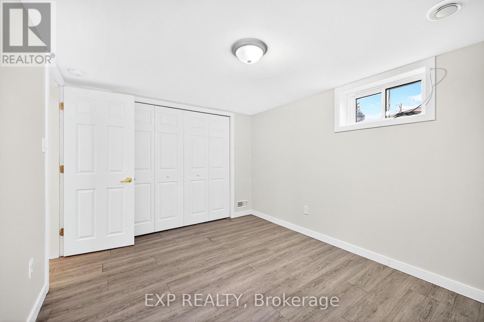 












1103 FRANCES STREET

,
Ottawa,




Ontario
K1K3L6

