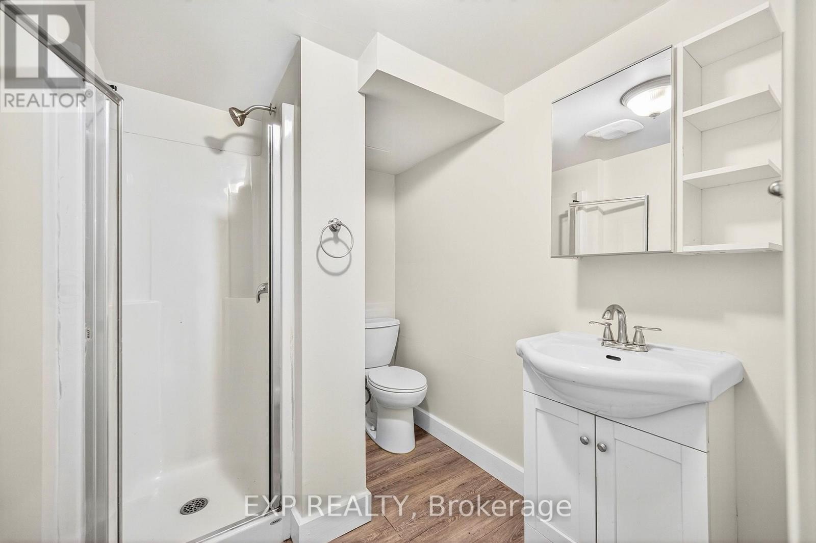 












1103 FRANCES STREET

,
Ottawa,




Ontario
K1K3L6

