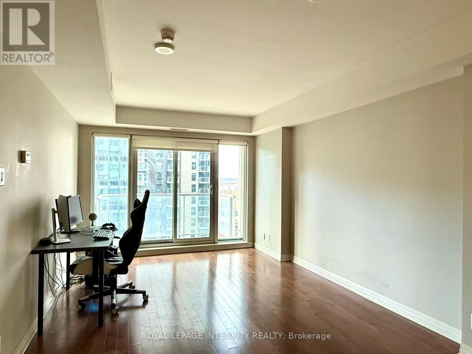 












1203 - 242 RIDEAU STREET

,
Ottawa,




Ontario
K1N0B6

