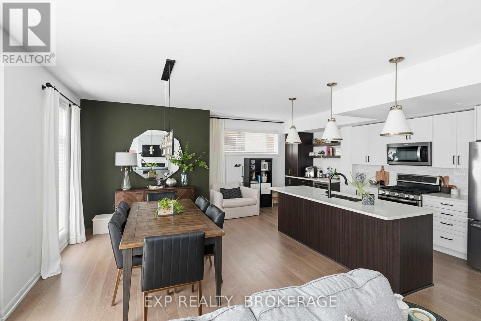 












59 CHERRY BLOSSOM PRIVATE

,
Ottawa,




Ontario
K2H0C4

