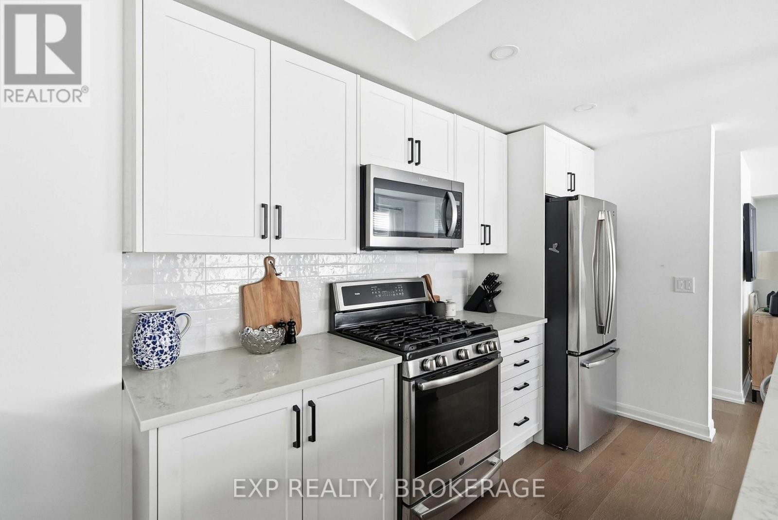 












59 CHERRY BLOSSOM PRIVATE

,
Ottawa,




Ontario
K2H0C4

