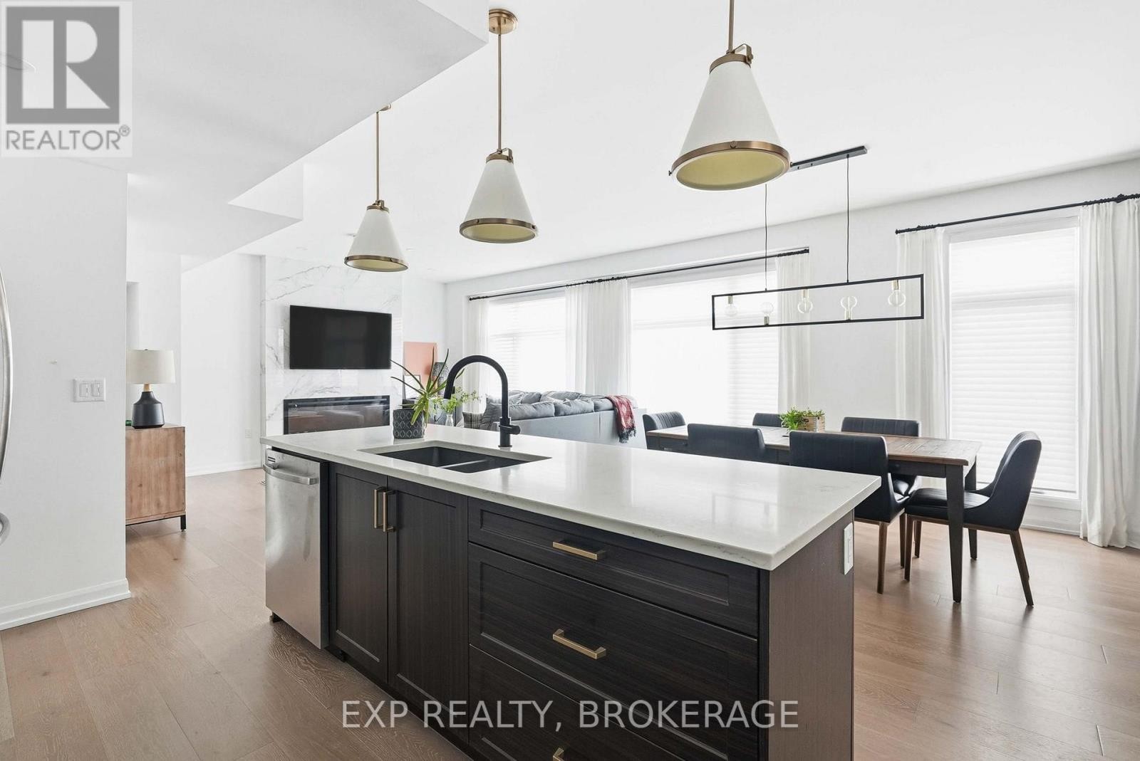 












59 CHERRY BLOSSOM PRIVATE

,
Ottawa,




Ontario
K2H0C4

