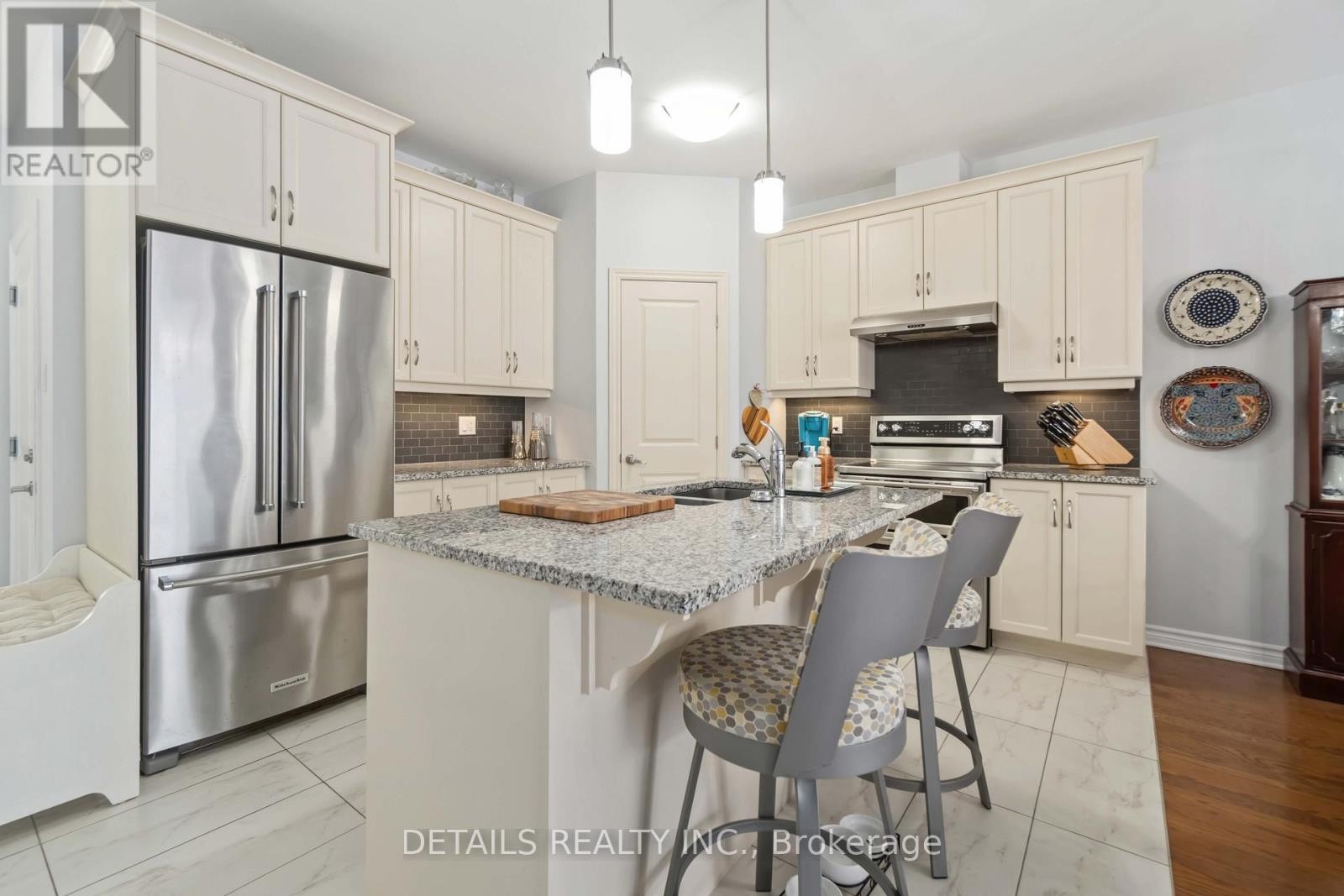 












259 MERRITHEW STREET W

,
Mississippi Mills,




Ontario
K0A1A0

