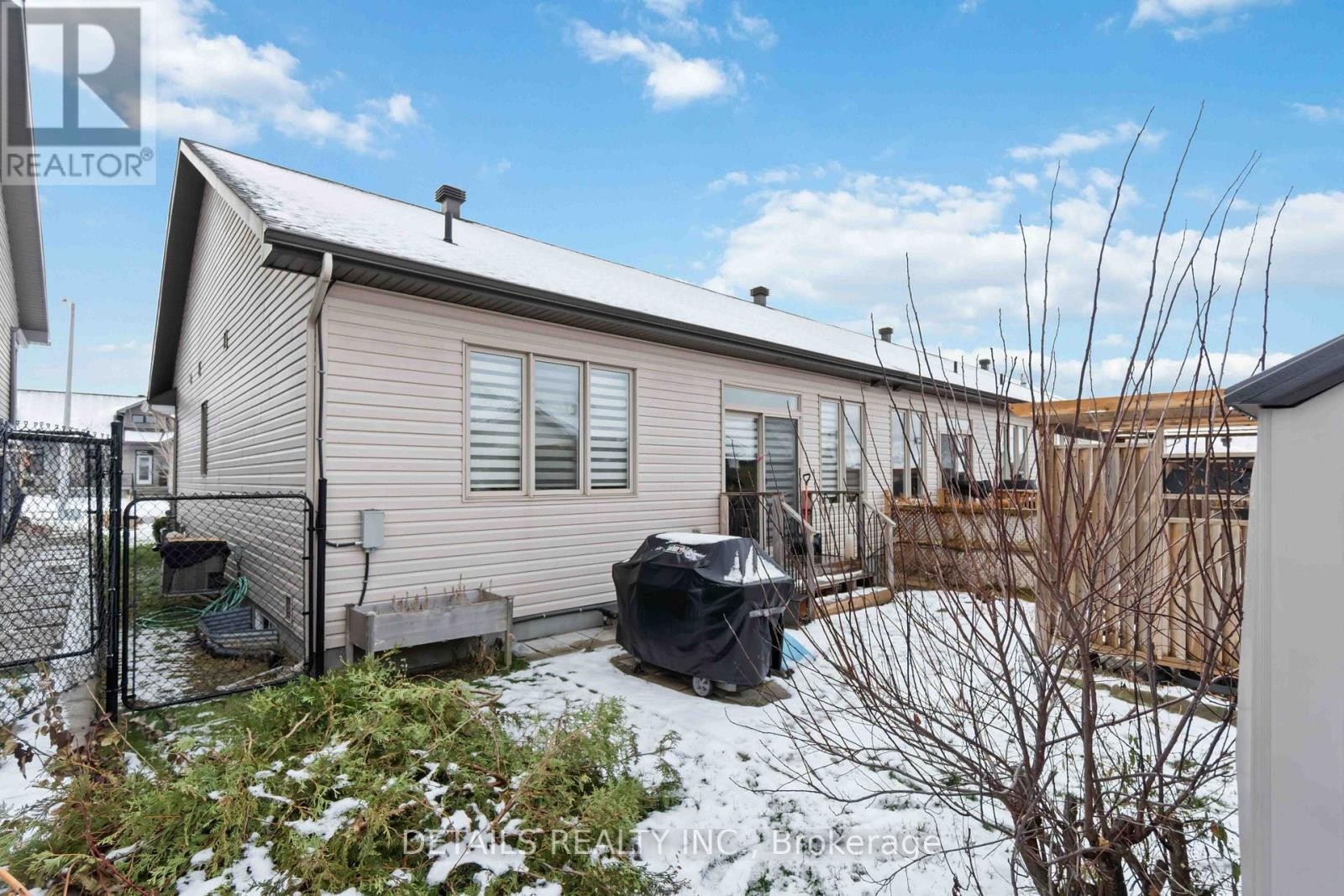 












259 MERRITHEW STREET W

,
Mississippi Mills,




Ontario
K0A1A0

