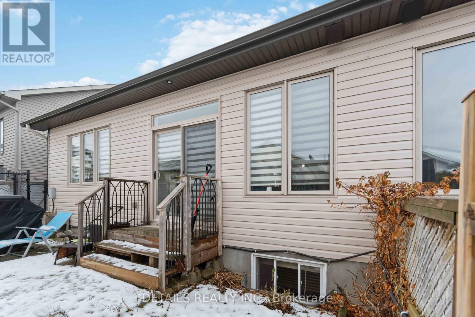 












259 MERRITHEW STREET W

,
Mississippi Mills,




Ontario
K0A1A0

