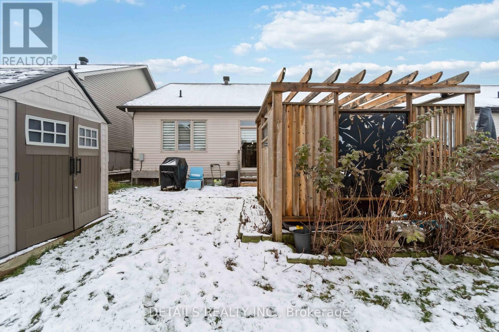 












259 MERRITHEW STREET W

,
Mississippi Mills,




Ontario
K0A1A0

