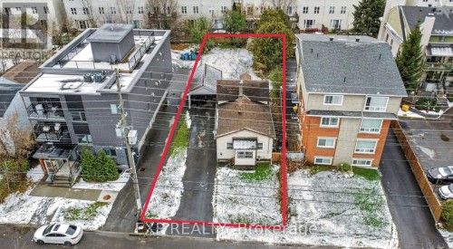 Lot line approximate only