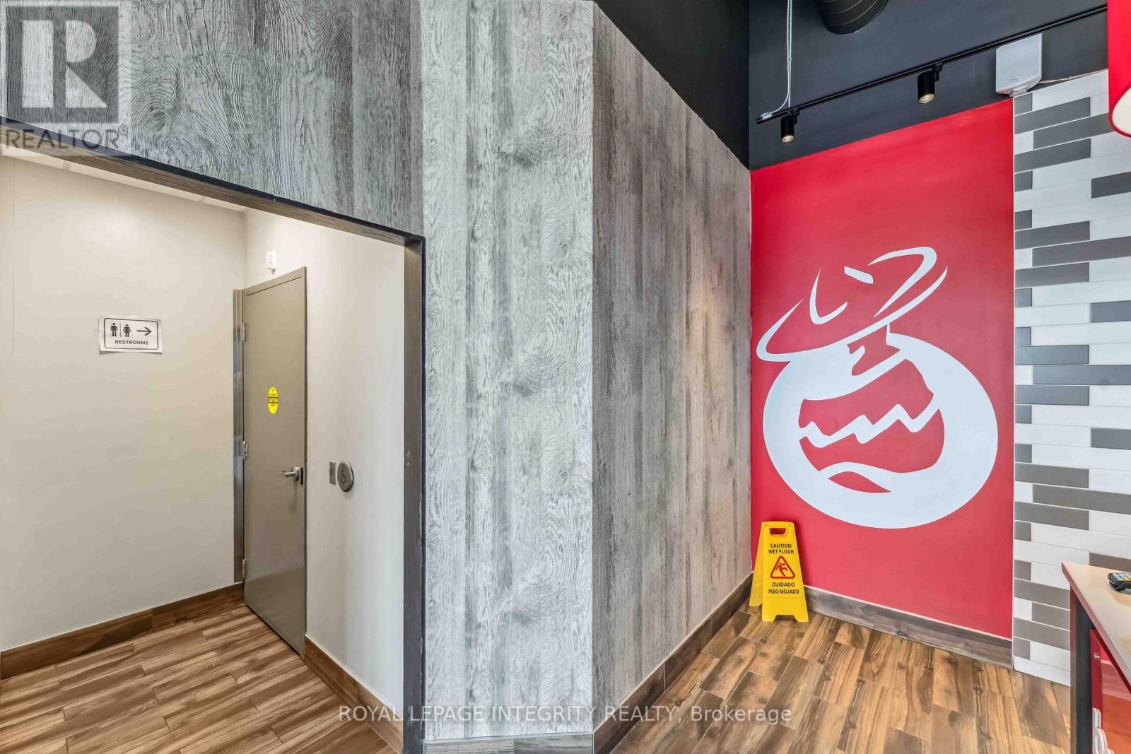 












F001 - 844 MARCH ROAD

,
Ottawa,




Ontario
K2W0C9

