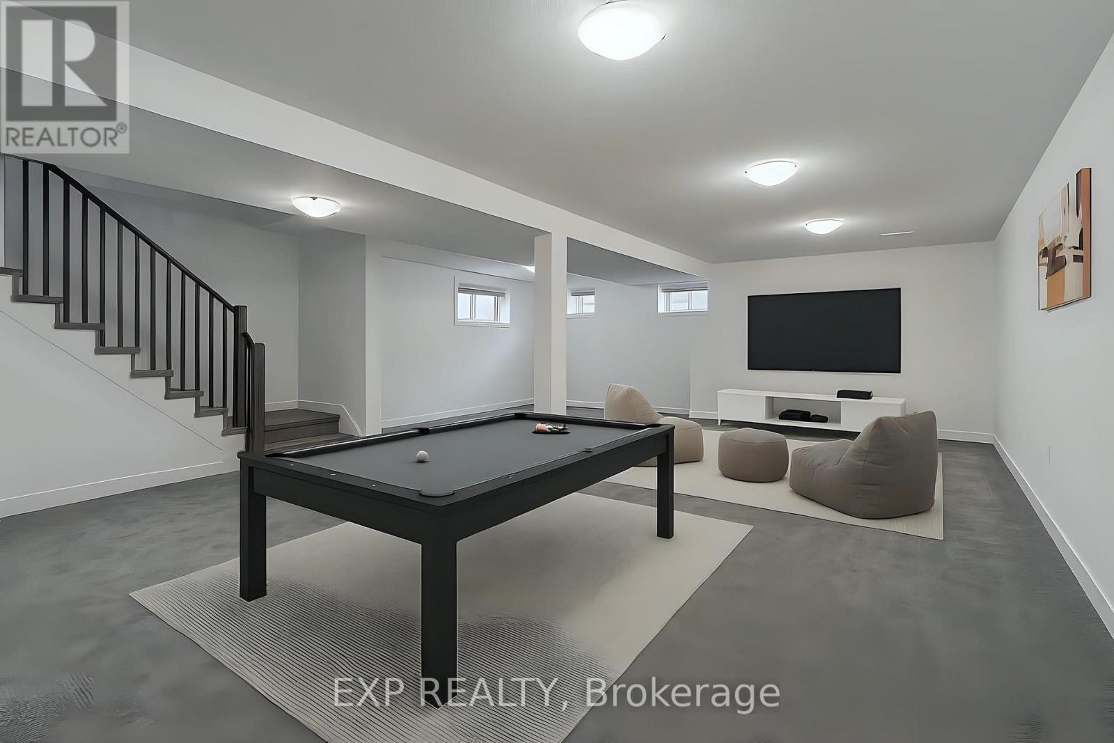 












92 BIG DIPPER STREET

,
Ottawa,




Ontario
K4M0L9

