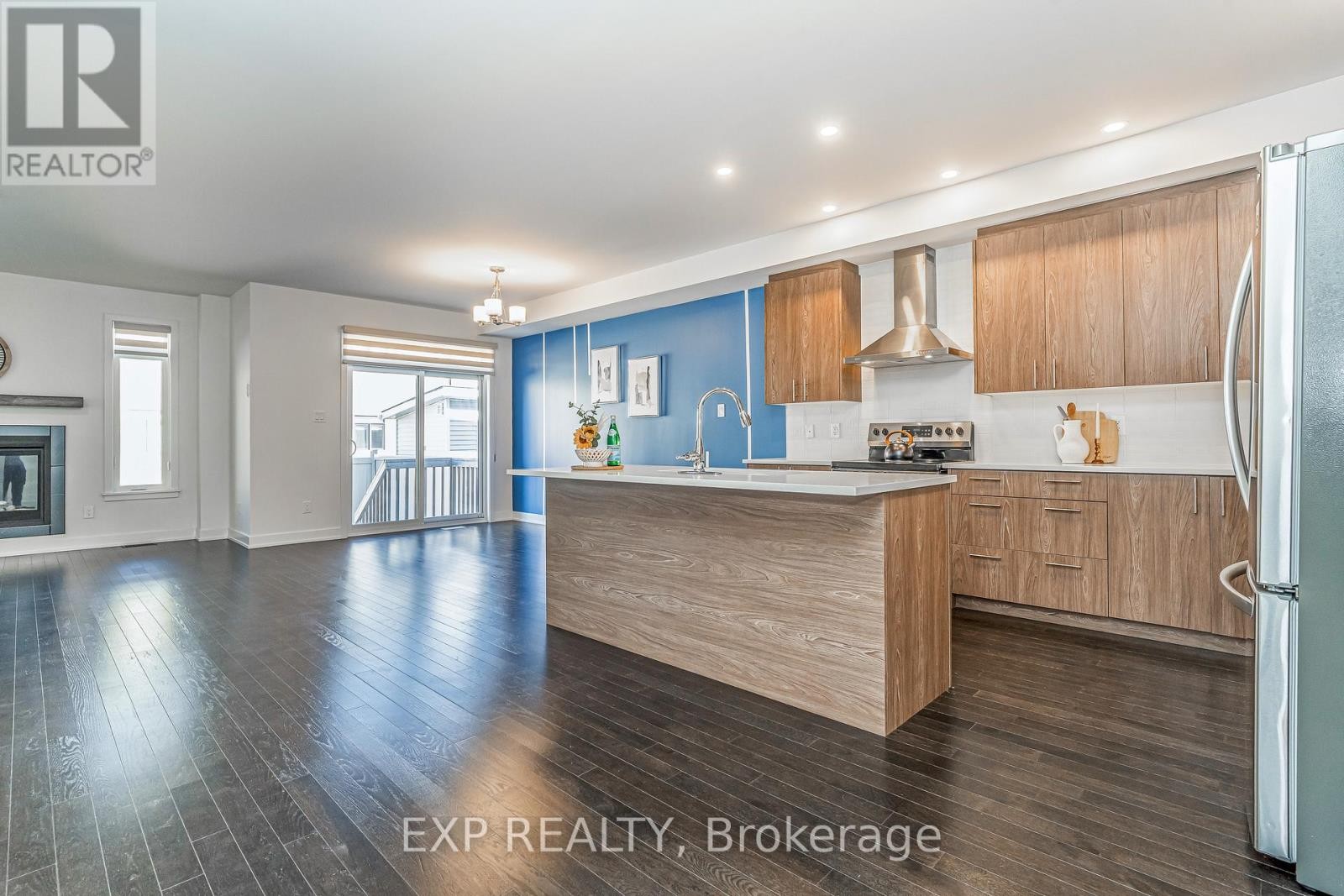 












92 BIG DIPPER STREET

,
Ottawa,




Ontario
K4M0L9

