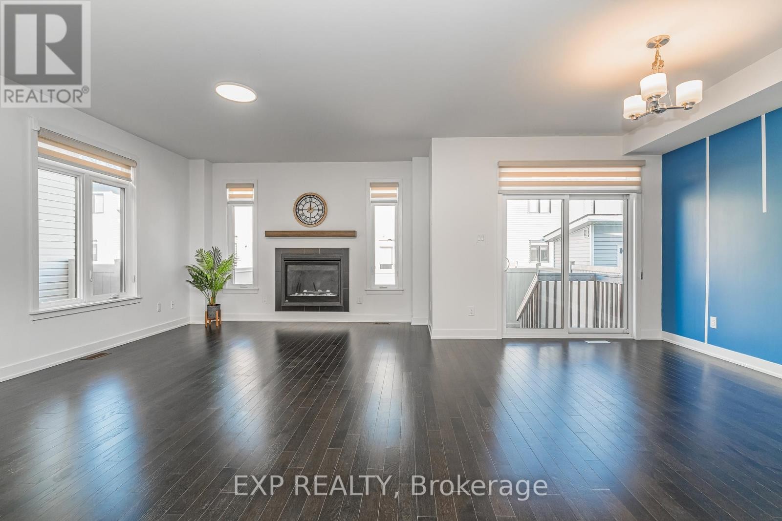 












92 BIG DIPPER STREET

,
Ottawa,




Ontario
K4M0L9

