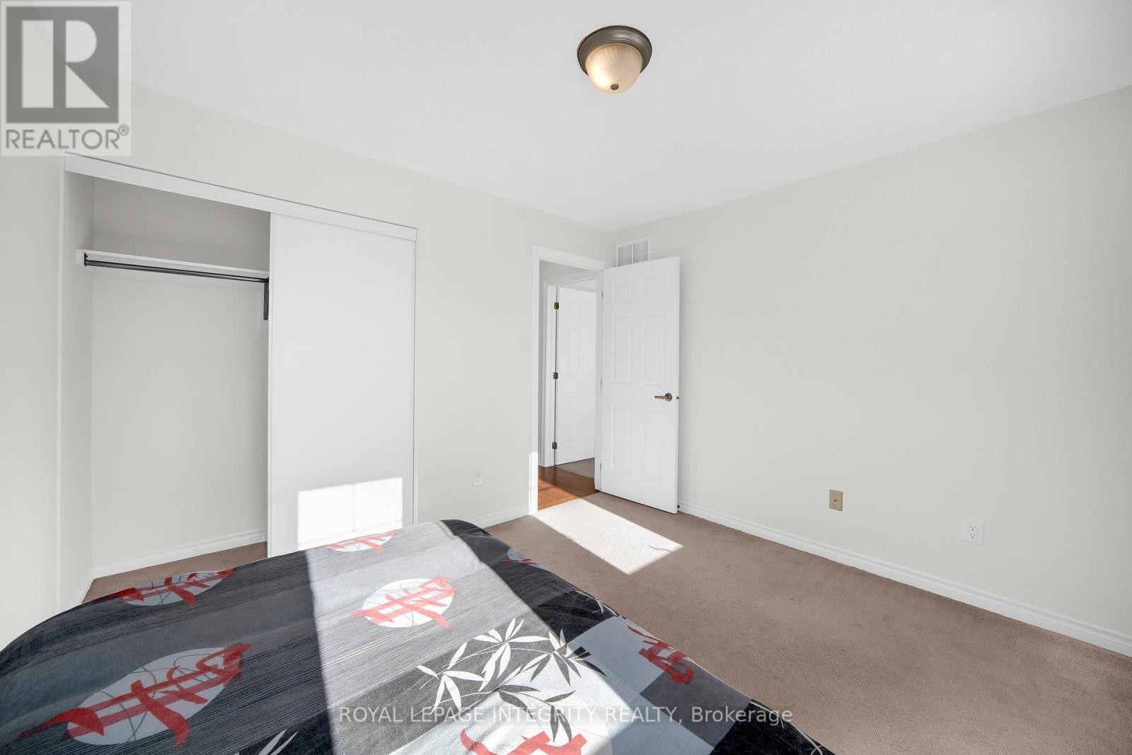 












332 SONG SPARROW STREET

,
Ottawa,




Ontario
K2J5Y9

