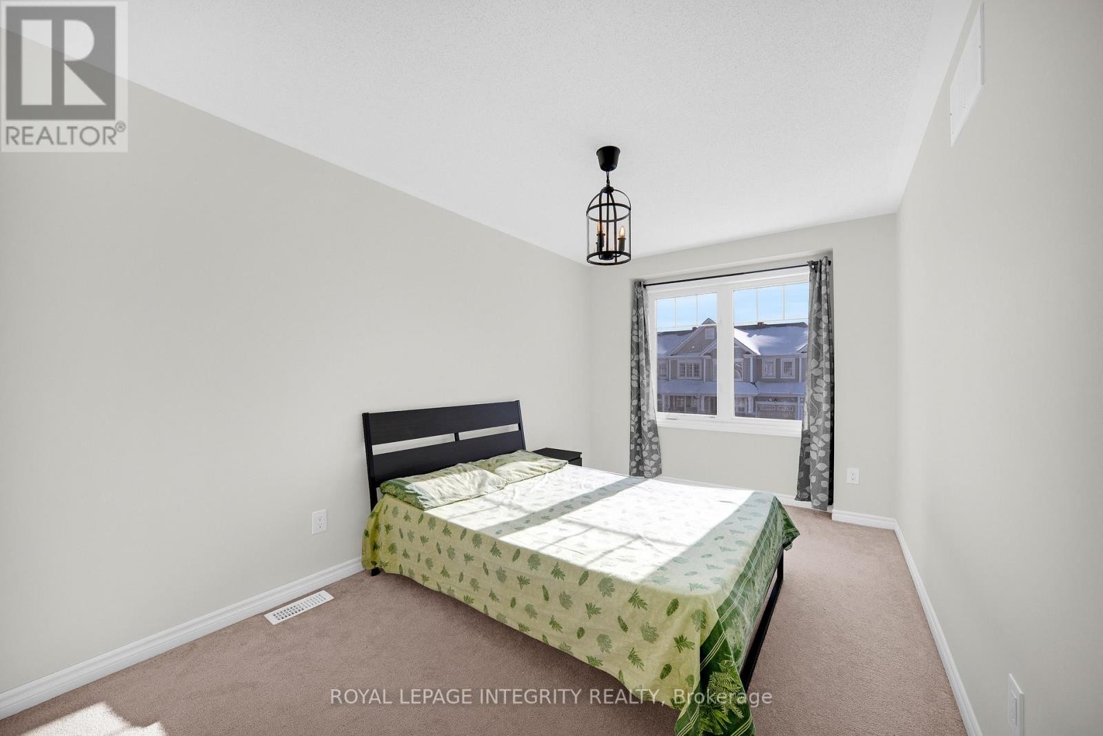 












332 SONG SPARROW STREET

,
Ottawa,




Ontario
K2J5Y9

