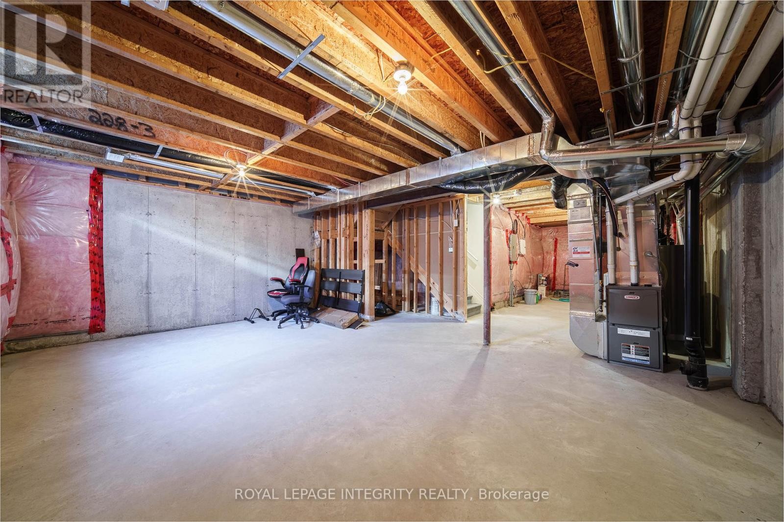 












332 SONG SPARROW STREET

,
Ottawa,




Ontario
K2J5Y9

