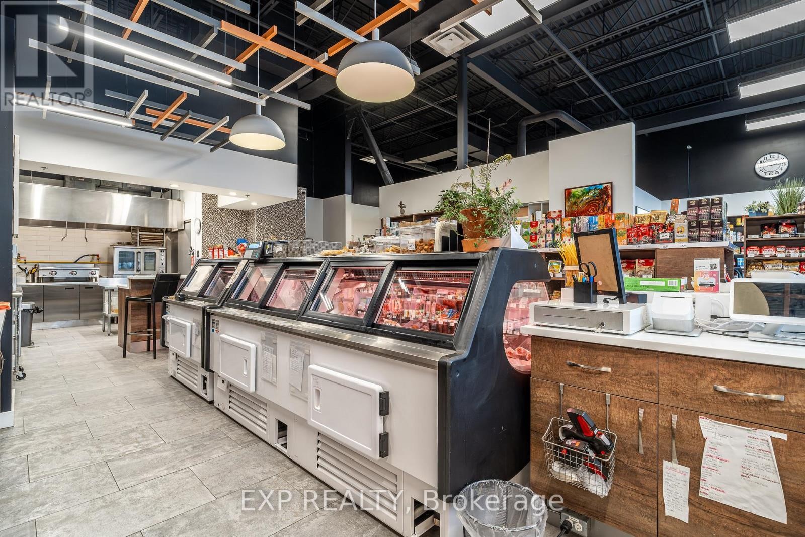 












115-116 - 1884 MERIVALE ROAD

,
Ottawa,




Ontario
K2G1E6

