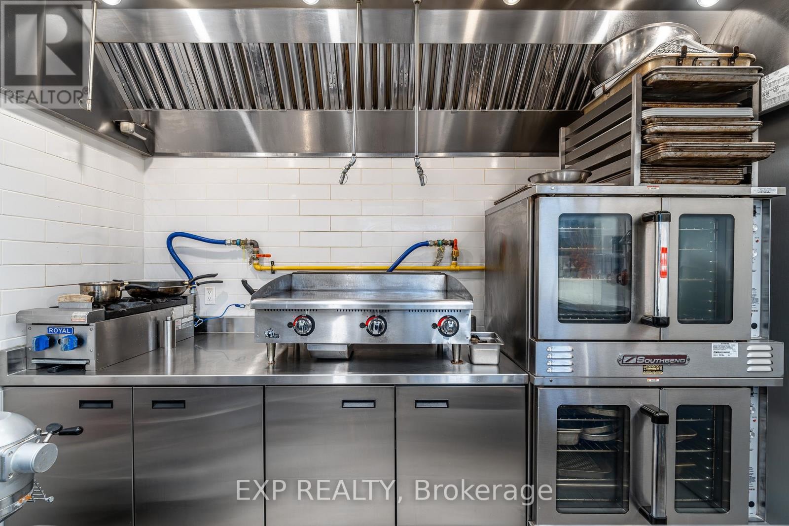 












115-116 - 1884 MERIVALE ROAD

,
Ottawa,




Ontario
K2G1E6

