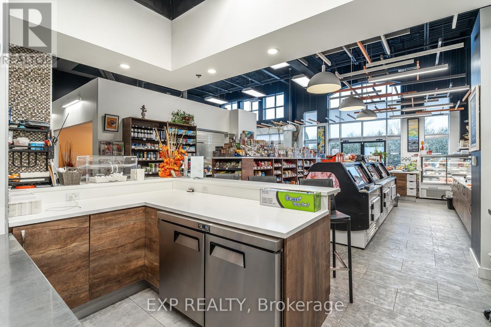 












115-116 - 1884 MERIVALE ROAD

,
Ottawa,




Ontario
K2G1E6

