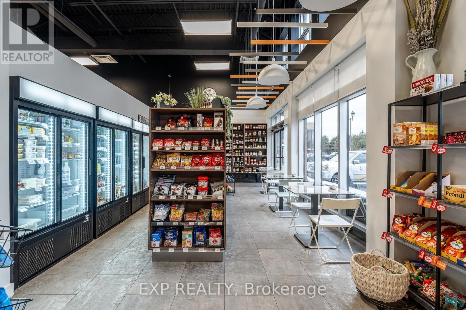 












115-116 - 1884 MERIVALE ROAD

,
Ottawa,




Ontario
K2G1E6

