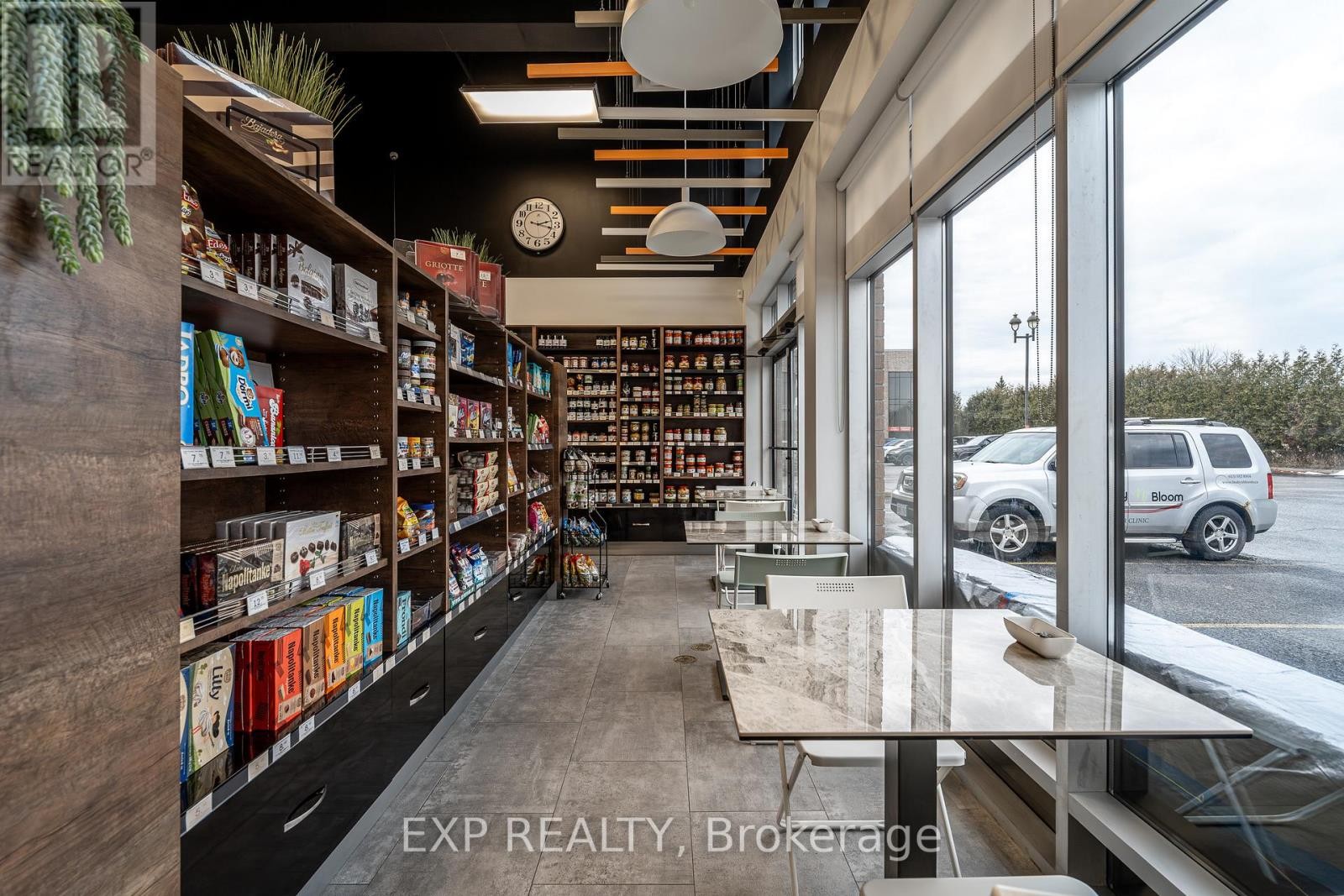 












115-116 - 1884 MERIVALE ROAD

,
Ottawa,




Ontario
K2G1E6

