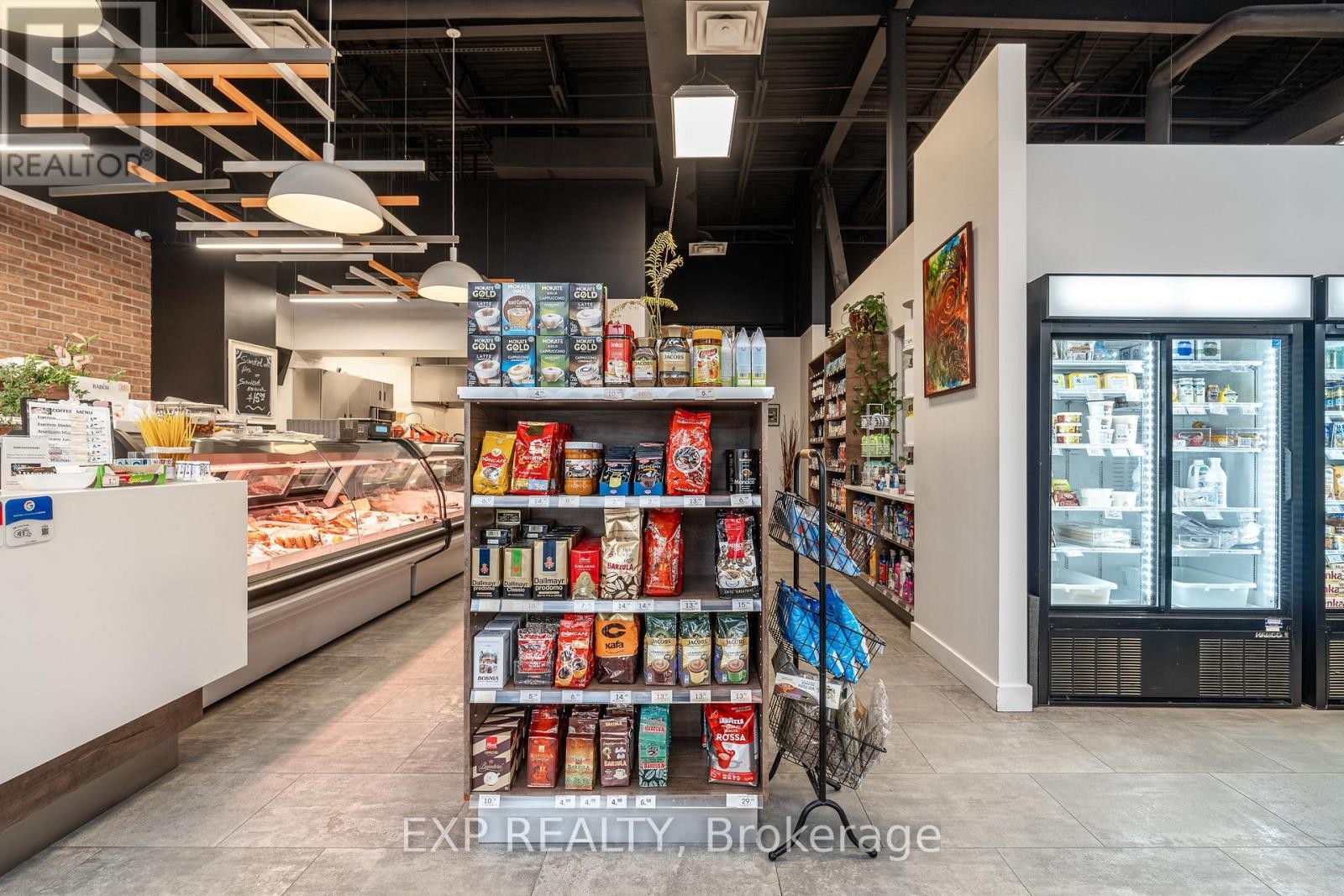 












115-116 - 1884 MERIVALE ROAD

,
Ottawa,




Ontario
K2G1E6

