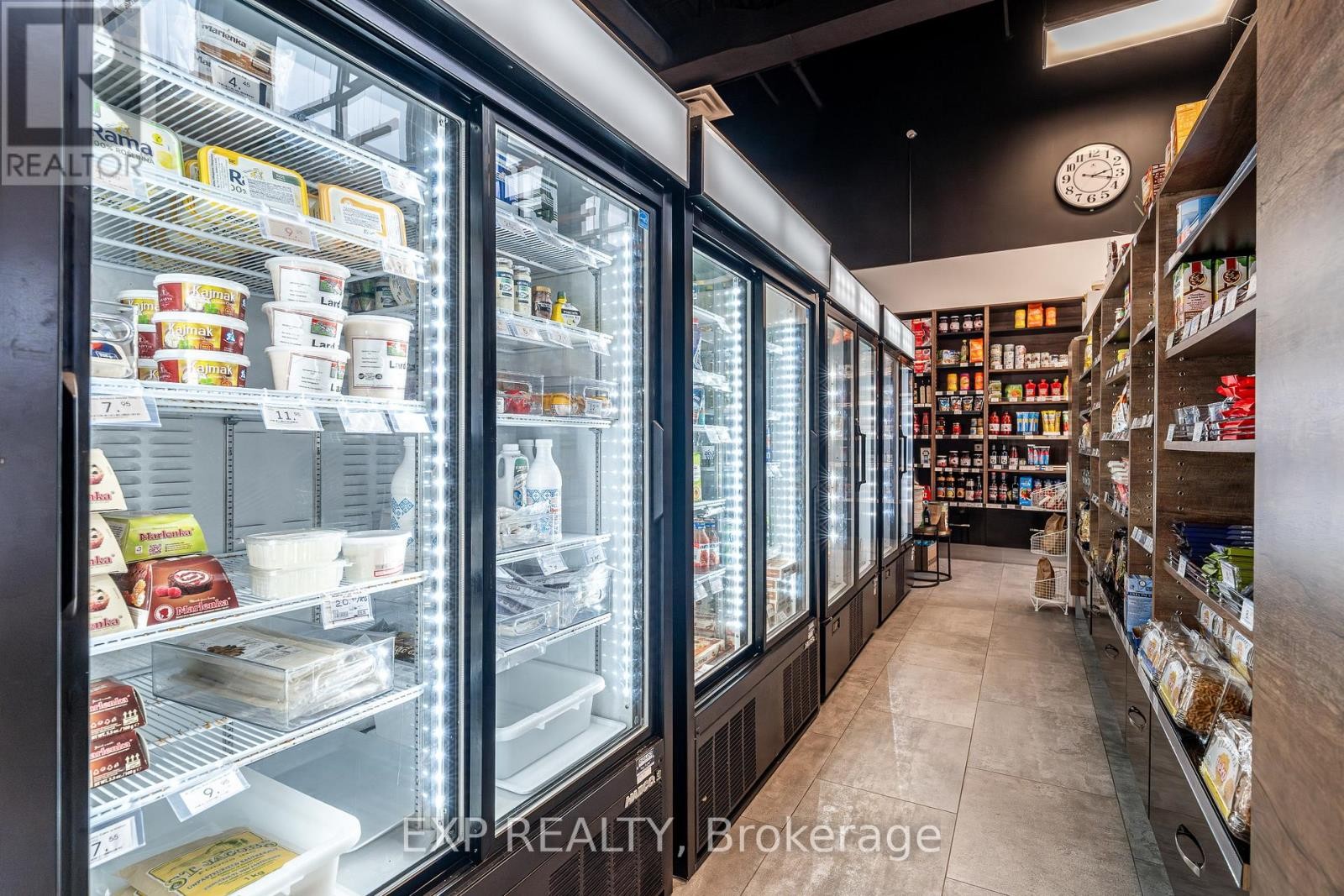 












115-116 - 1884 MERIVALE ROAD

,
Ottawa,




Ontario
K2G1E6

