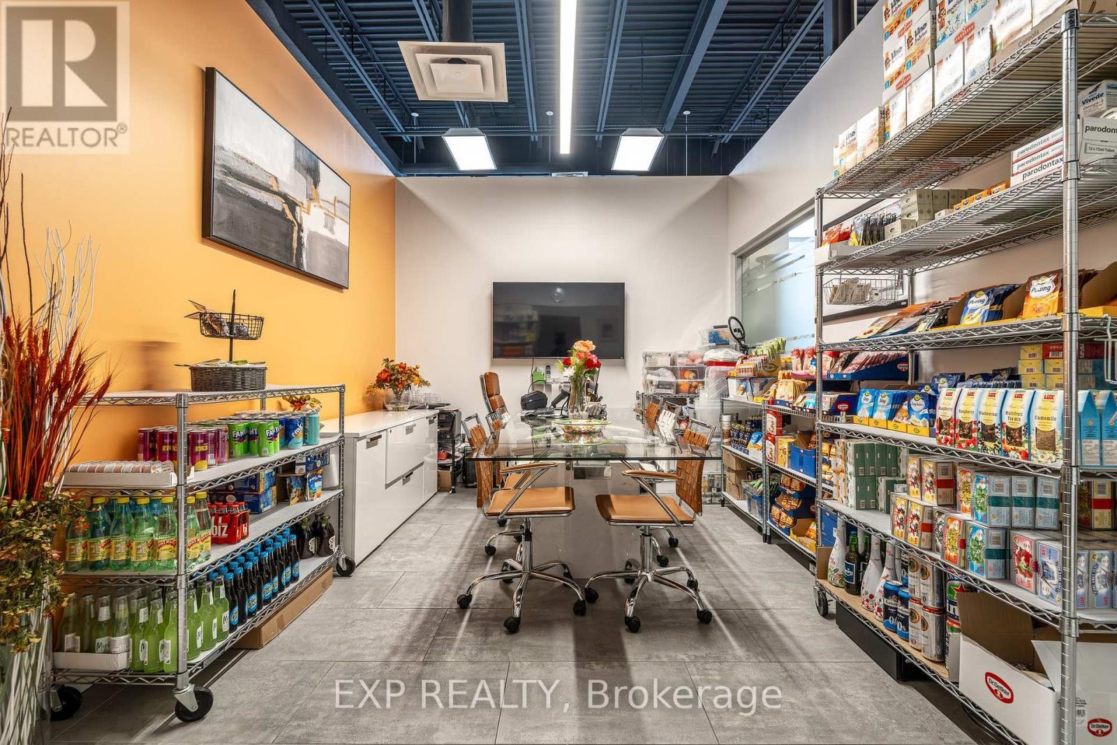 












115-116 - 1884 MERIVALE ROAD

,
Ottawa,




Ontario
K2G1E6

